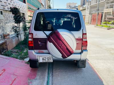 mini pajero