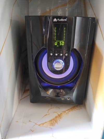 speaker