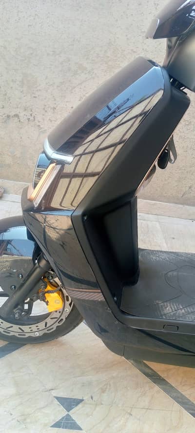 Metro M6 empower lithium ion battery