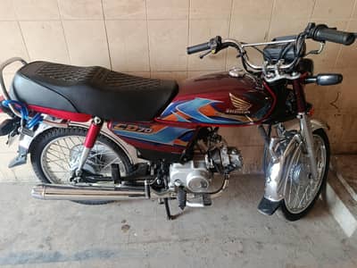 scrless bike new condesion urgent sale for money