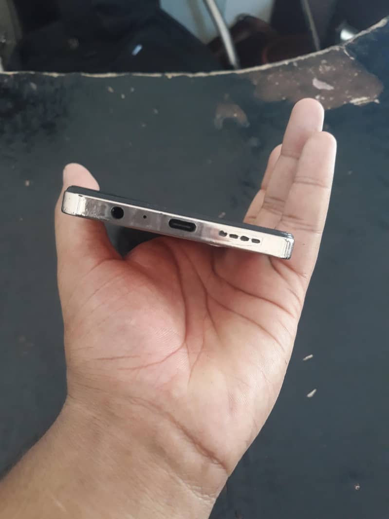 Infinix Note 30 8