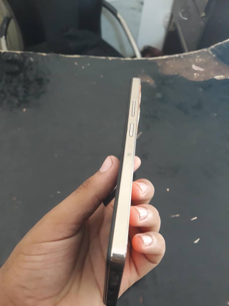 Infinix Note 30 11