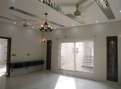 House For Grabs In 7 Marla Rawalpindi