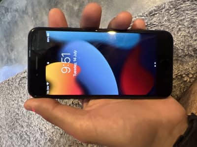 Apple iPhone 7