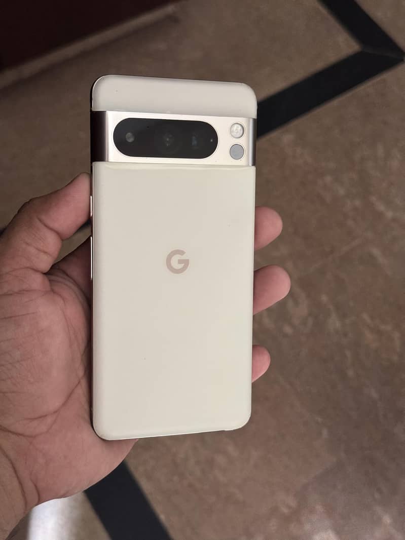 Google Pixel 8 Pro 2