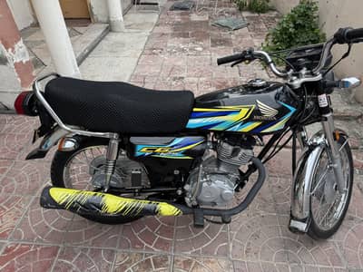 Honda CG 125 Black Army Officer Used 10/10