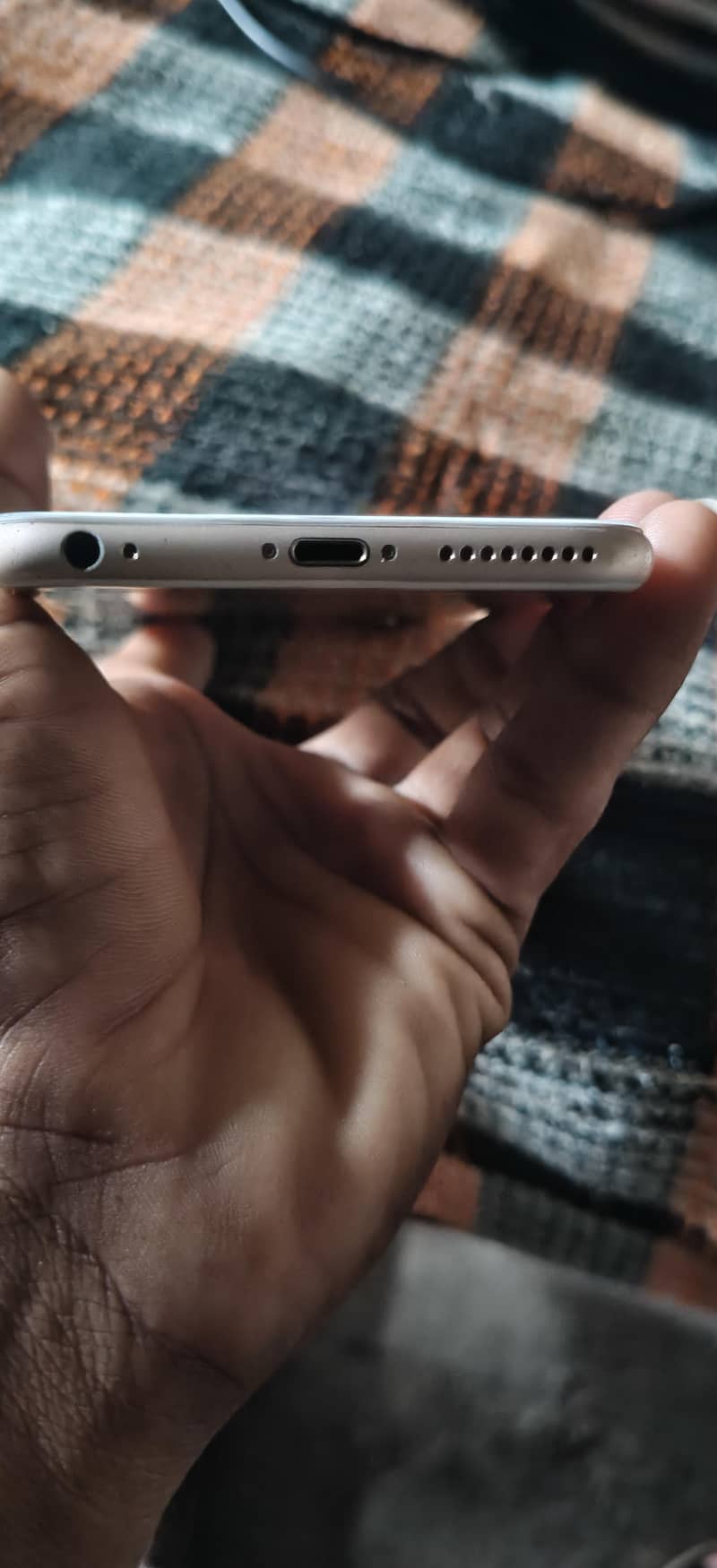 Apple iPhone 6S Plus 1