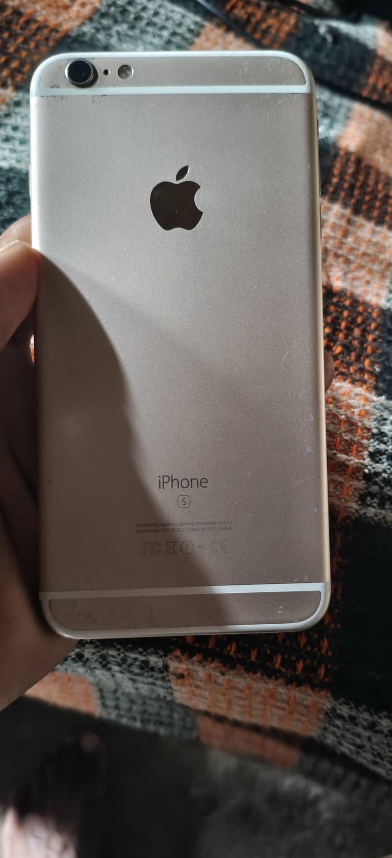 Apple iPhone 6S Plus 5