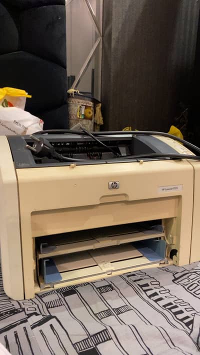 This is an HP LaserJet 1022 laser ( price negotiation)