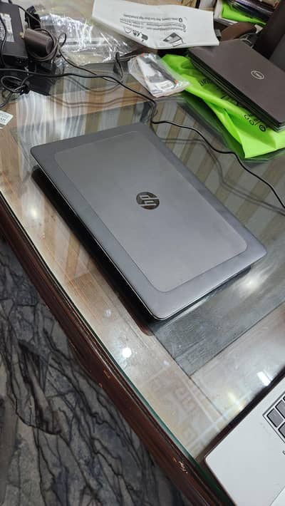 Hp zbook 15 g3 | i7 6th Hq | 16gb ram | 256nvme | 4gb card
