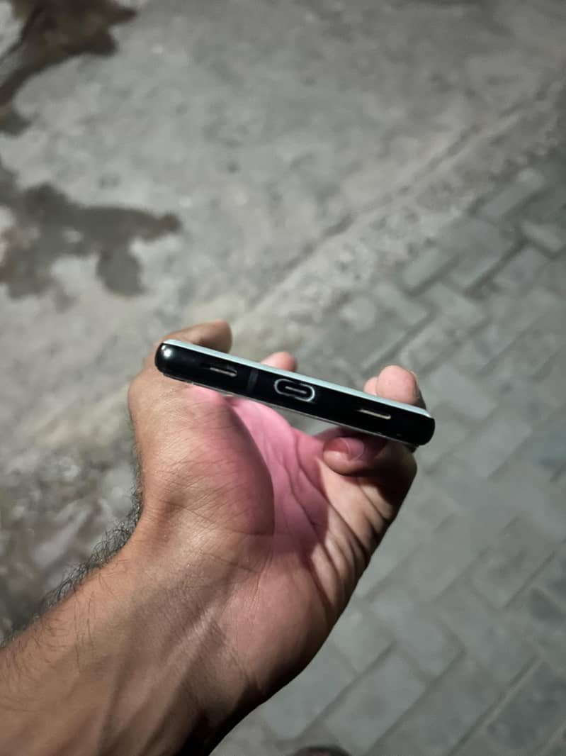 Google Pixel 6a 4