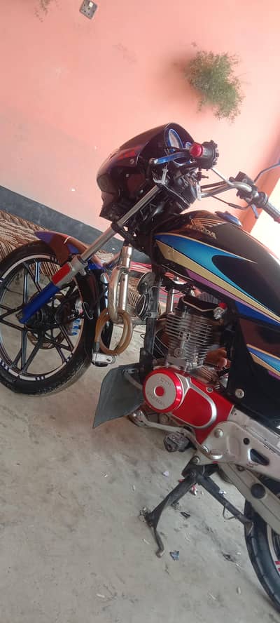 DELUXE 125 cc