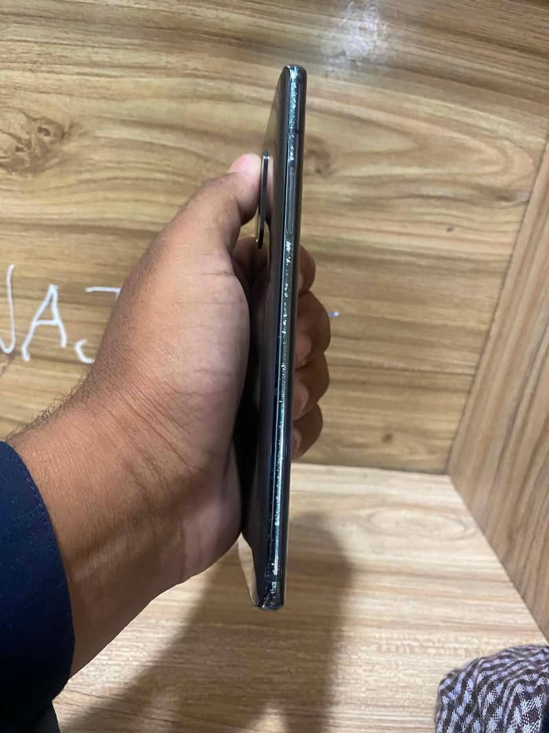 One Plus 7 Pro 3