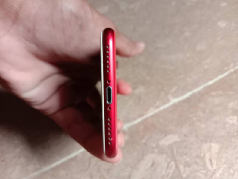 Apple iPhone 7 3