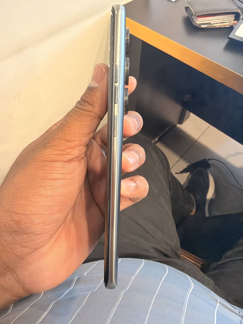 Tecno CAMON 40 Pro 0