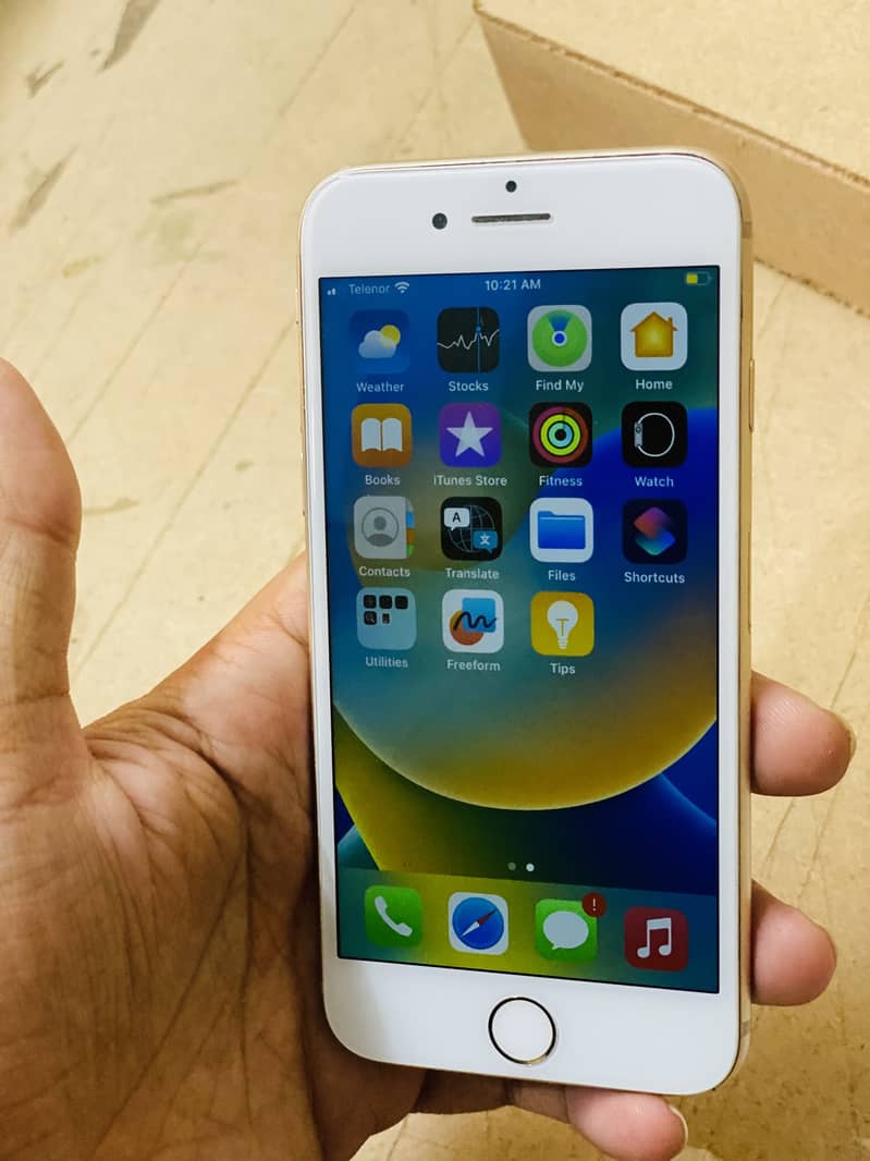 Apple iPhone 8 9