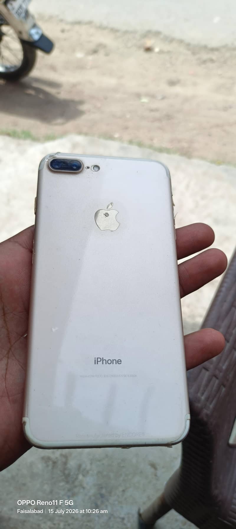 Apple iPhone 7 Plus 1