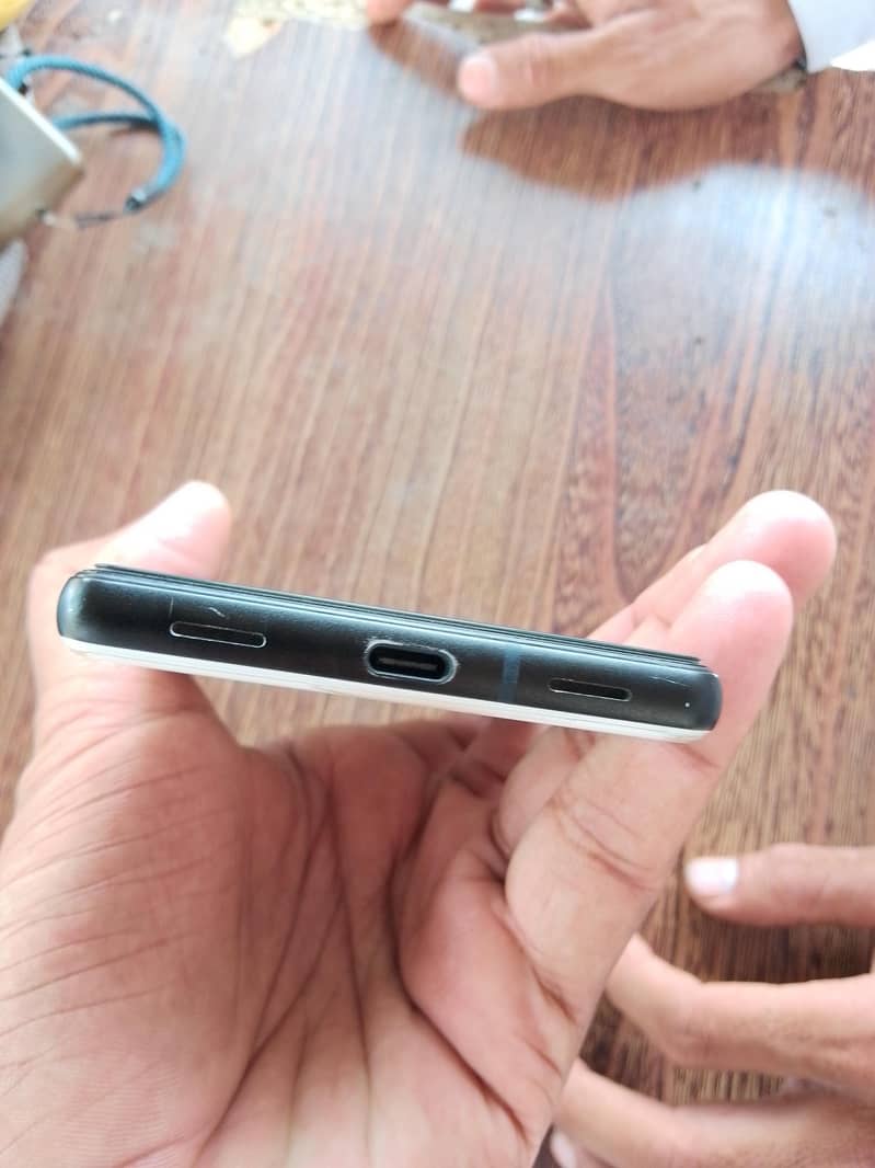 Google Pixel 6a 3