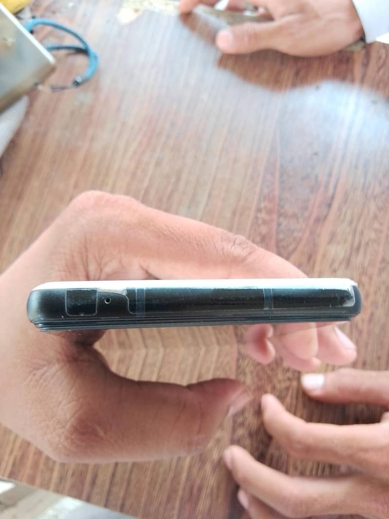 Google Pixel 6a 4