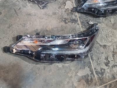 Toyota Grande Headlights