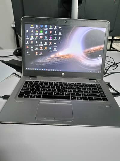 Hp Elitebook 840 G3 9/10 Condition Use For Daily Task & Entertainment