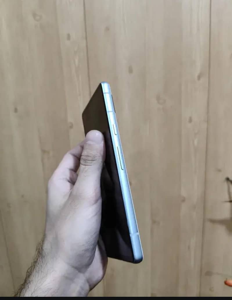 Google Pixel 7a 3