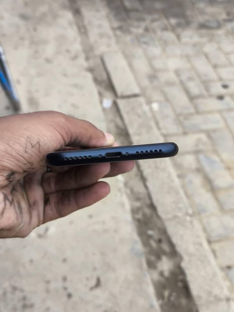 Apple iPhone SE 3
