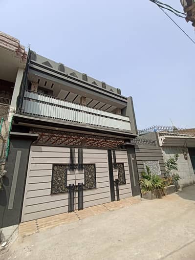 Prime Location Gulberg House For sale Sized 6 Marla