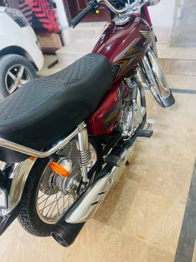 Honda CG 125 2025 Model | Excellent Condition | Document clear