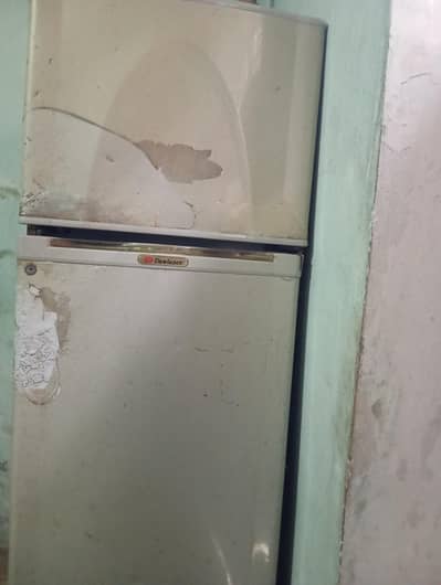 Dawlance single door fridge in good condition