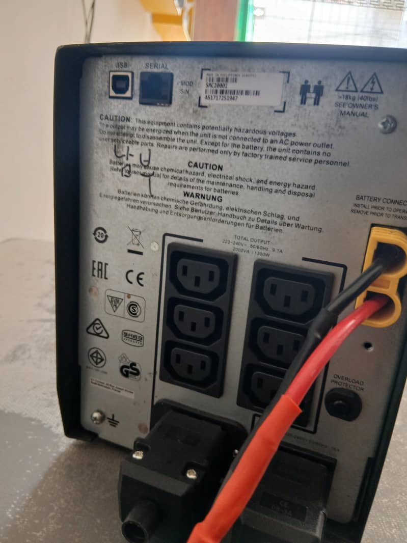 APC smart Ups c2000 1