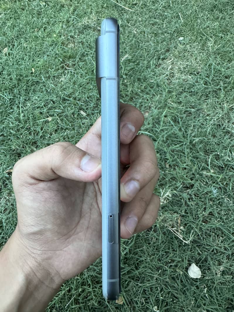 Google Pixel 8 2