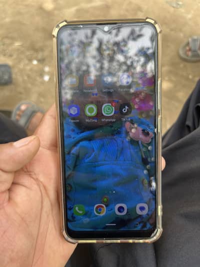 Tecno Spark 4