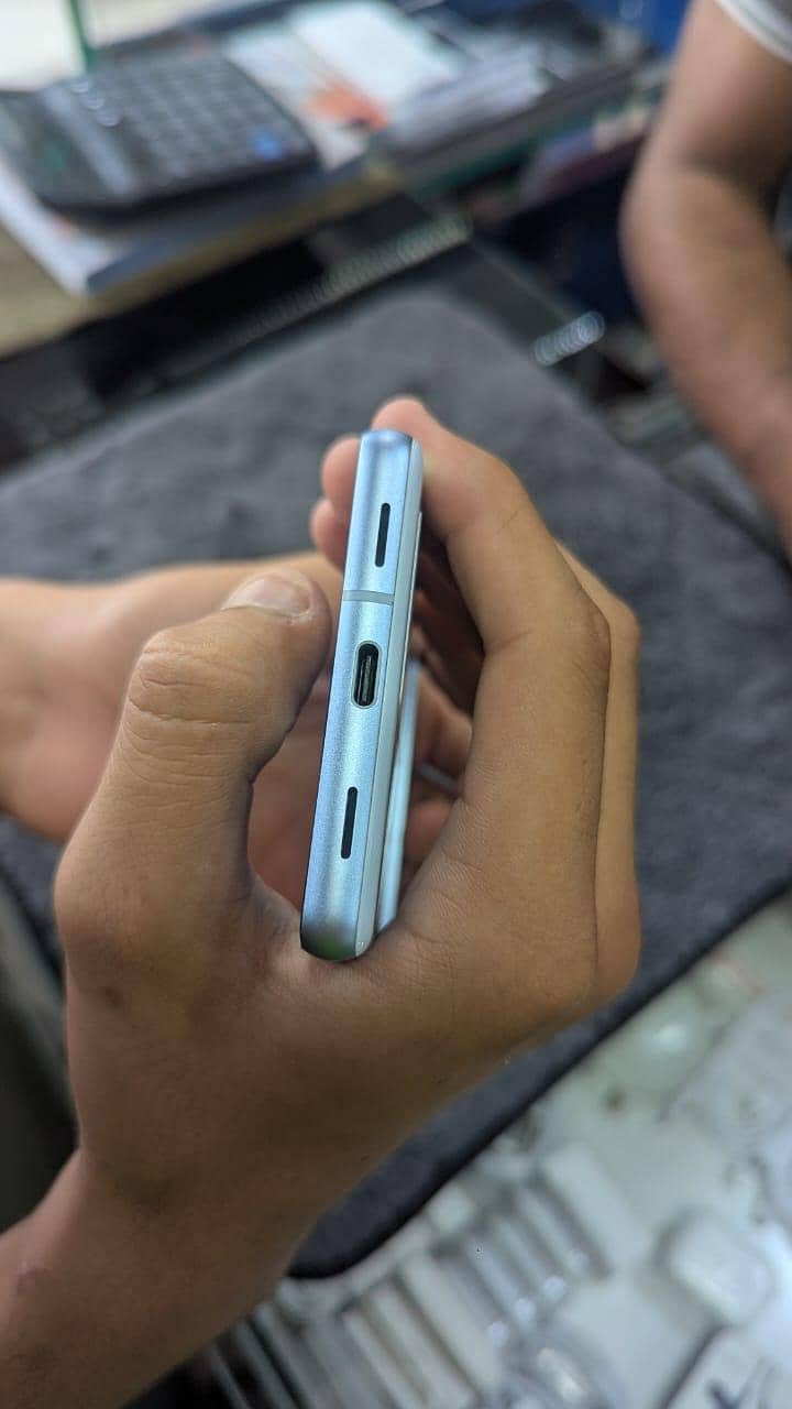 Google Pixel 7a 3