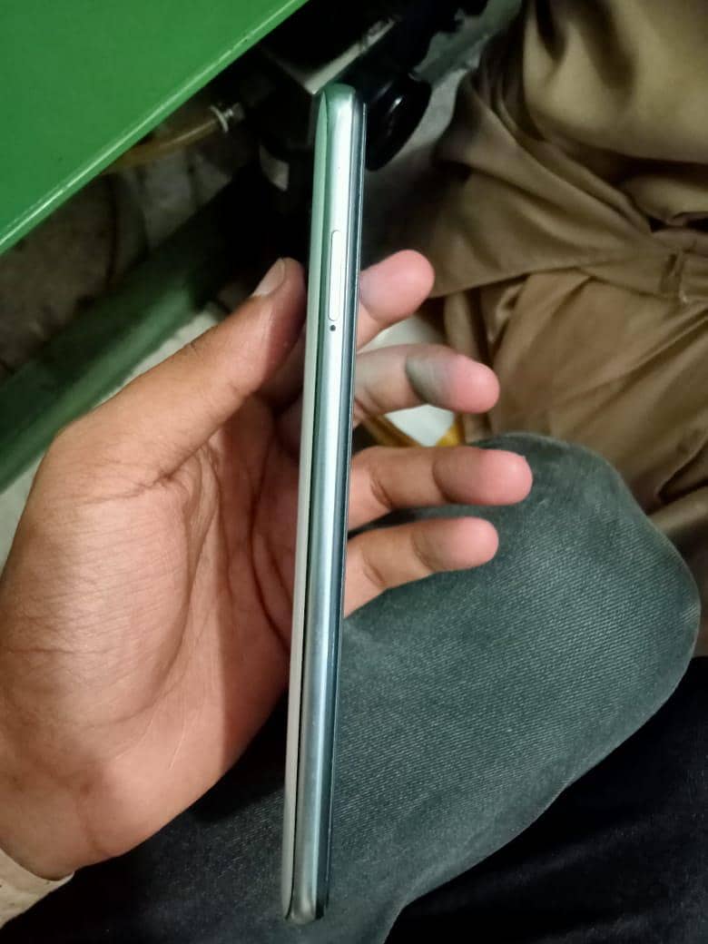 Xiaomi Redmi Note 9S 1