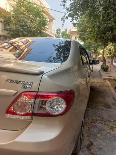 Toyota Corolla GLI 2011