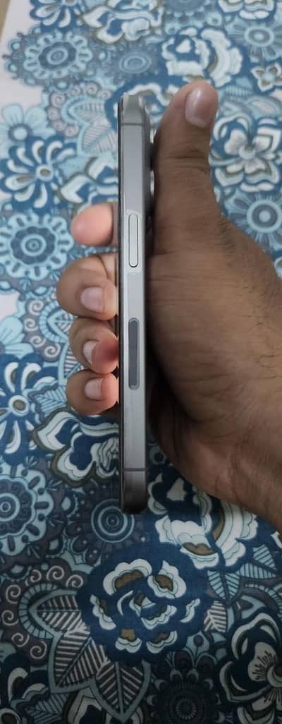 Apple iPhone 15 Pro