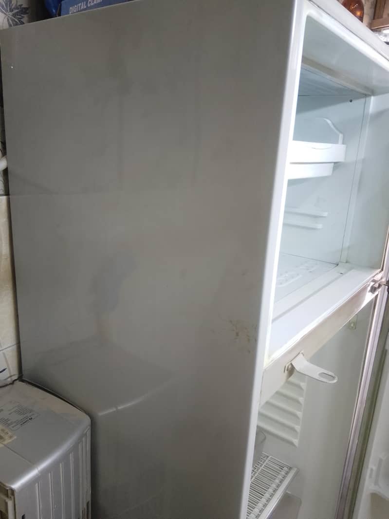 waves fridge 2