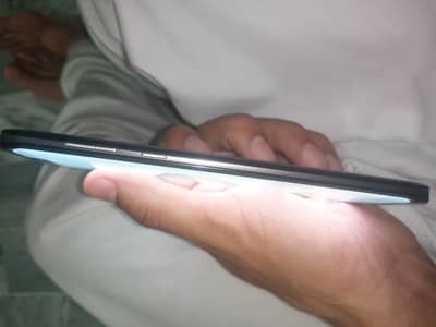 Sharp Aquos Zero
