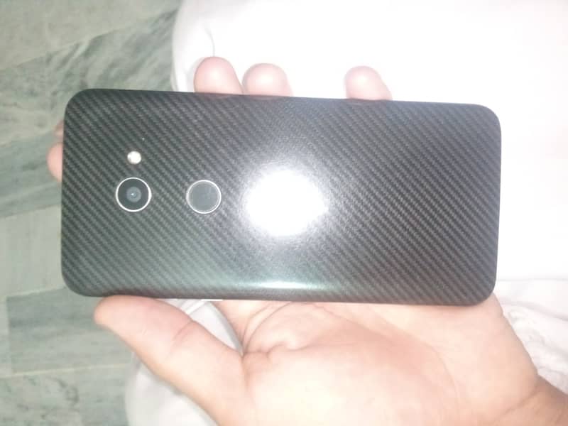 Sharp Aquos Zero 7