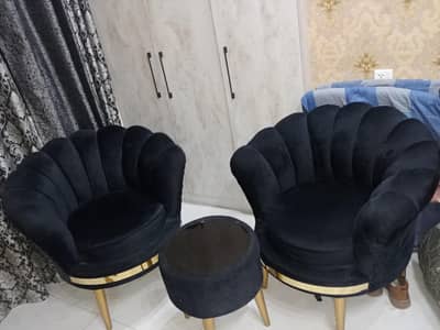 2 pace sofa set ROOM