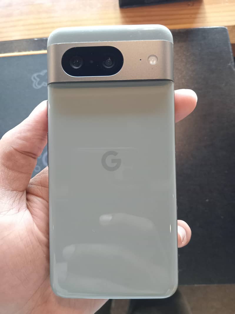 Google Pixel 8 1