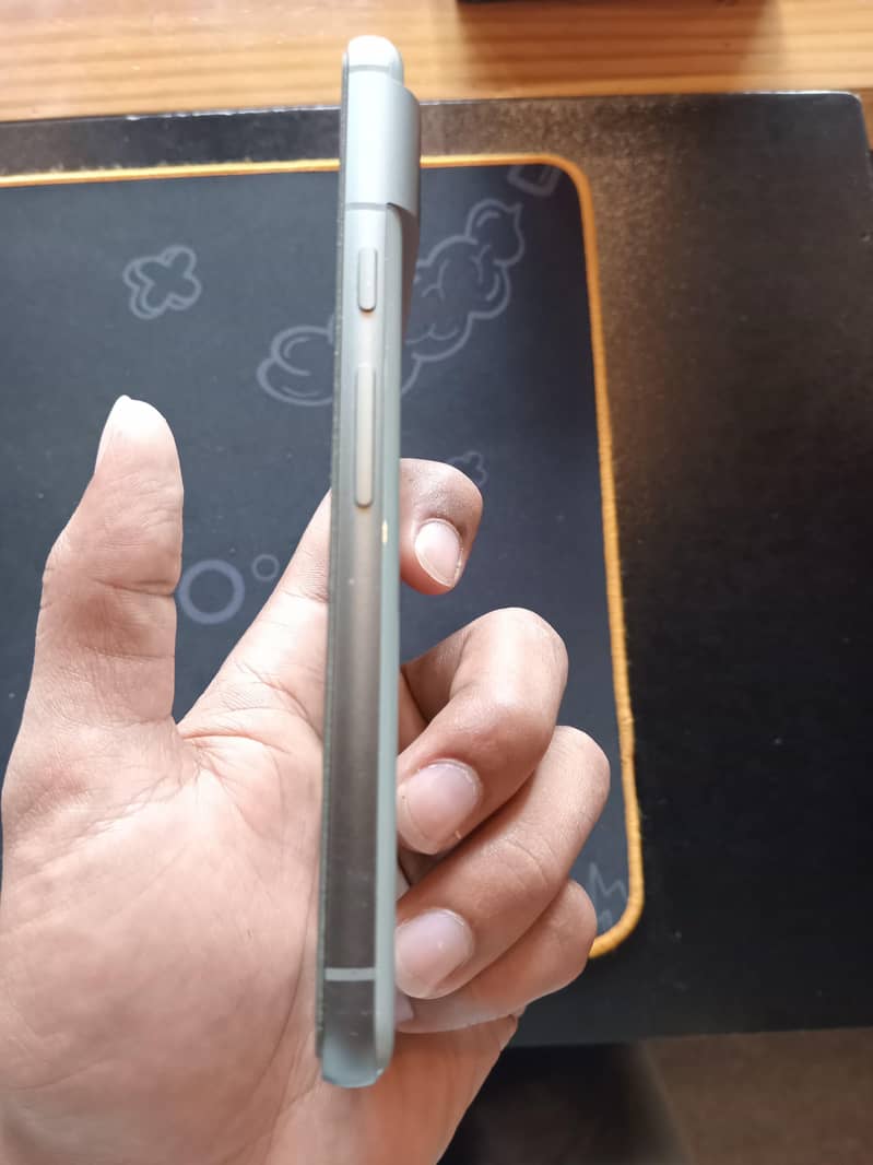 Google Pixel 8 3