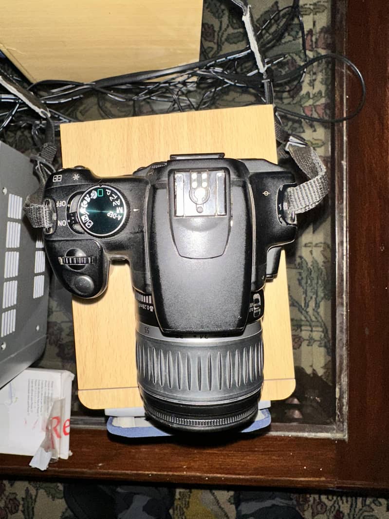 Canon EOS 350D Digital camera 0