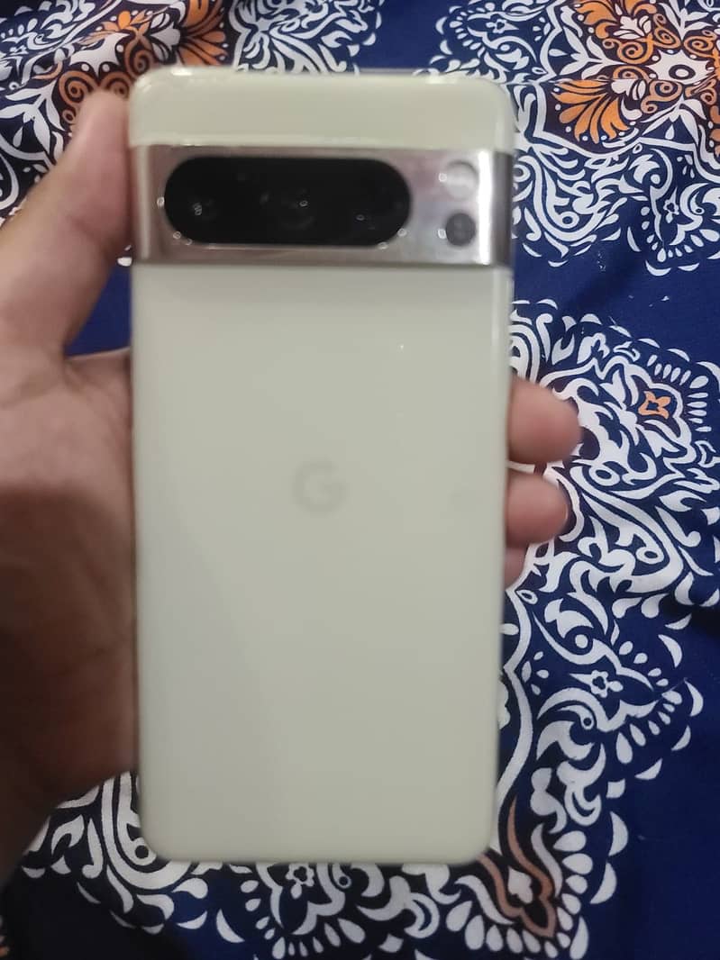 Google Pixel 8 Pro 0