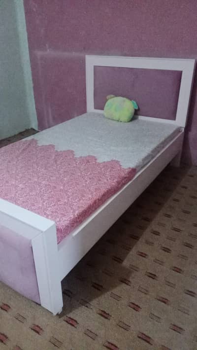 single bed for sale urgent