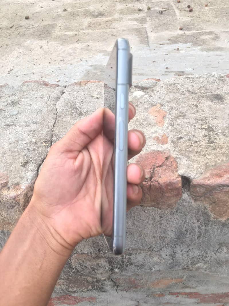 Google Pixel 8 2