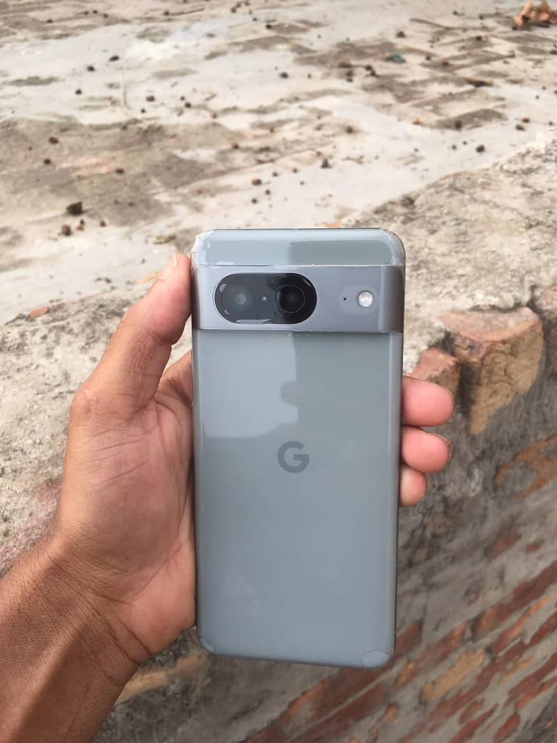 Google Pixel 8 5
