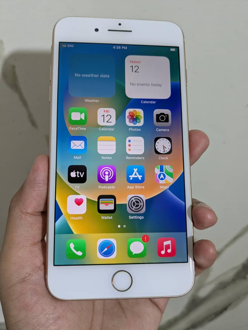 Apple iPhone 8 Plus 1