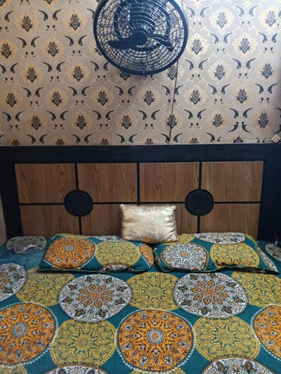 1 king bed 3 almari dewaidar